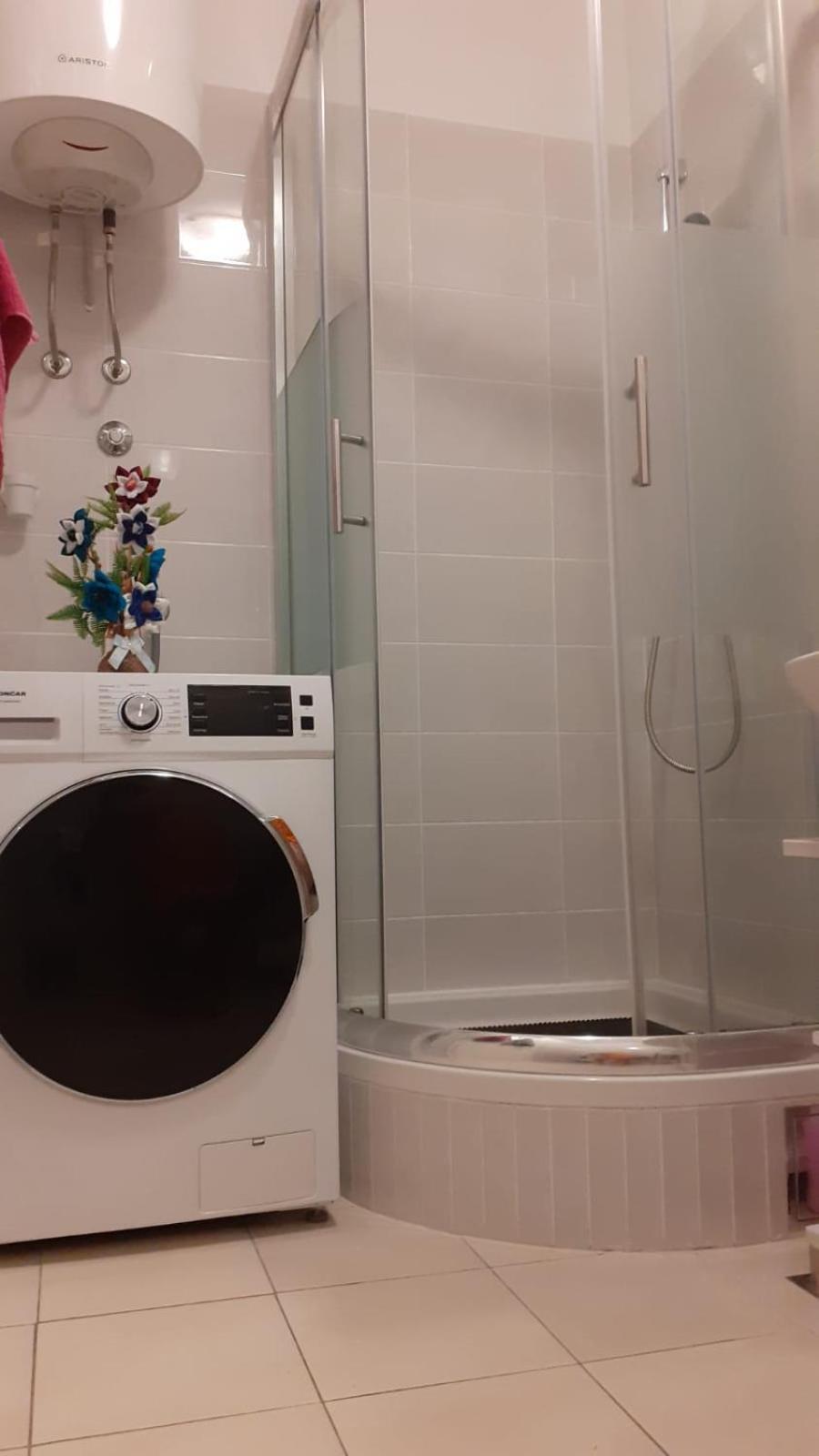 Mariposa, Apartment With Balcony, Private Parking In The Garage, Near The Biggest Shopping Center Mall Of สปลิท ภายนอก รูปภาพ